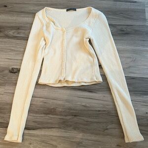 Brandy Melville Sweater / button up